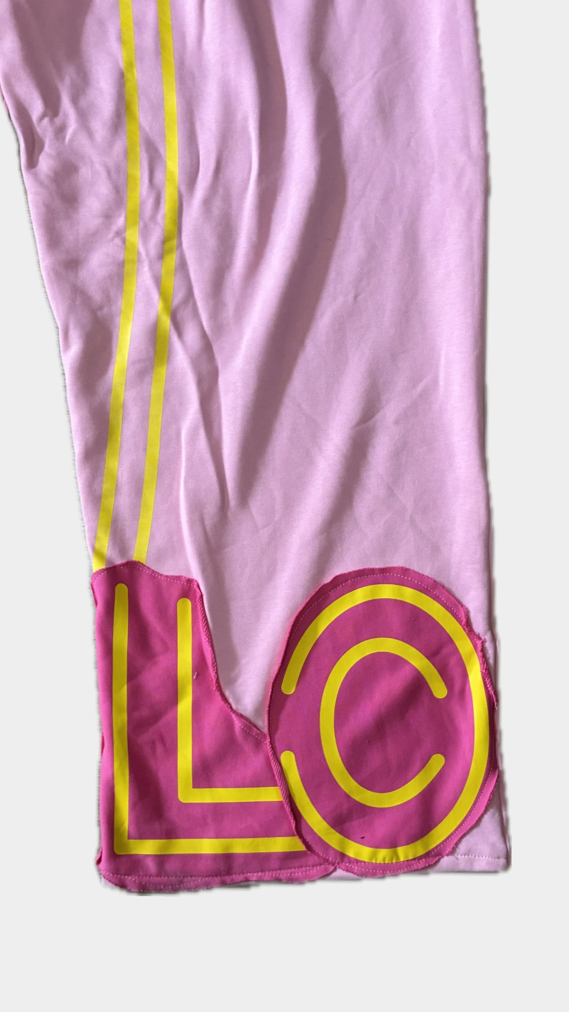 PINKS SWEATPANTS