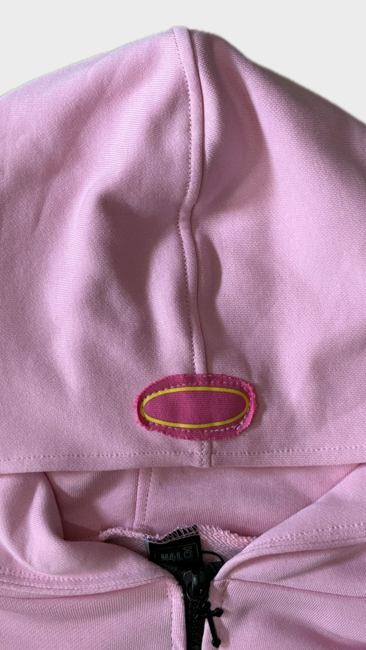 PINKS ZIP-UP HOODIE