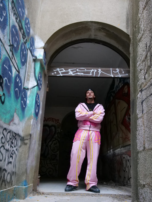 PINKS SWEATPANTS