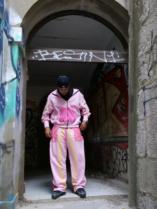 PINKS ZIP-UP HOODIE